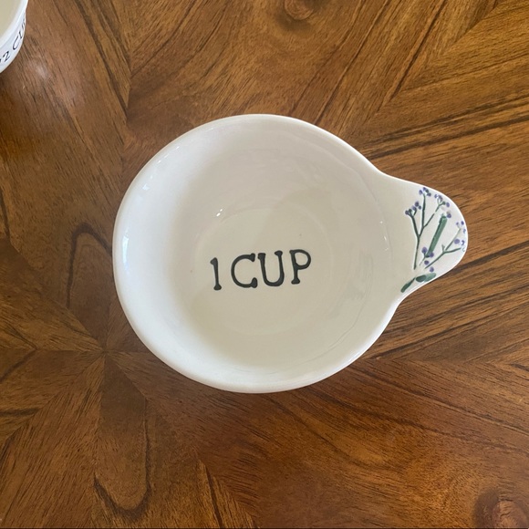 Anthropologie Danny Floral Measuring Cup Set - Picture 3 of 5